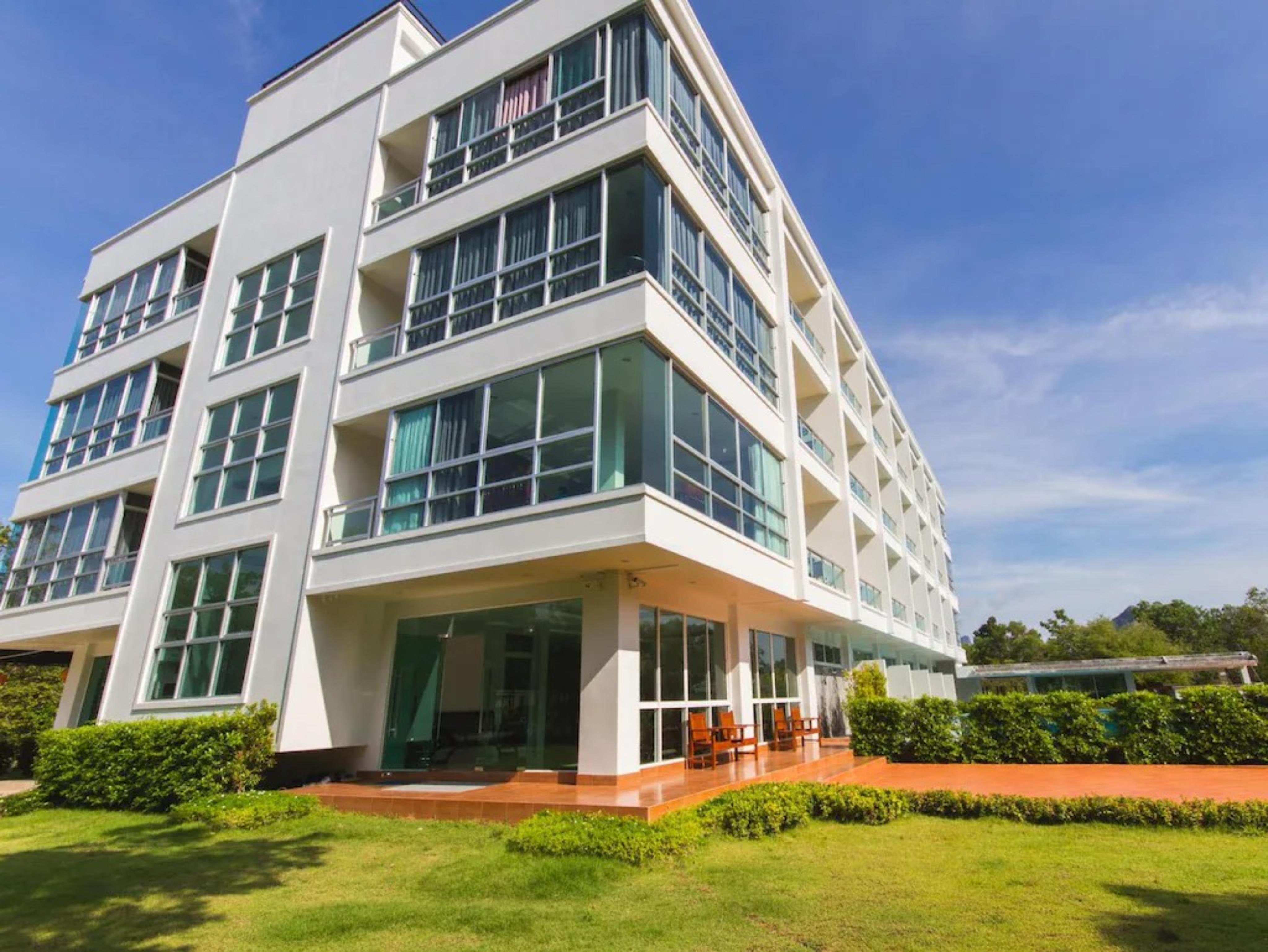 The Pano Hotel & Residence Ao Nang Exterior photo