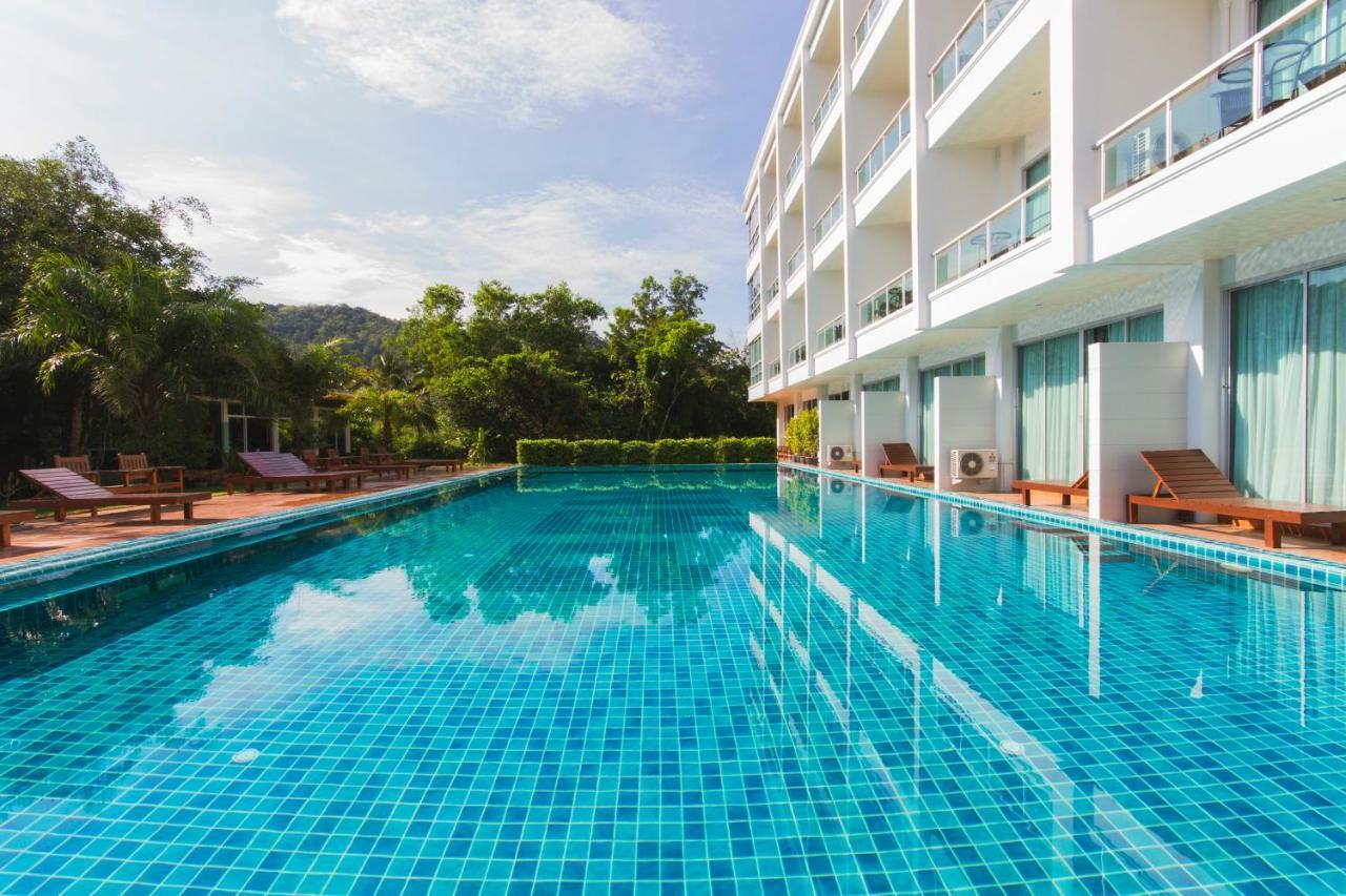 The Pano Hotel & Residence Ao Nang Exterior photo